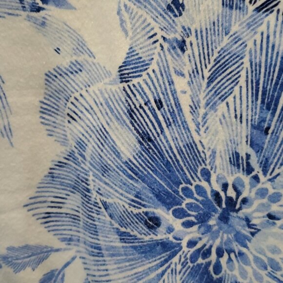 Croft and Barrow Women's short-sleeved t-shirt - Picture 2 of 3